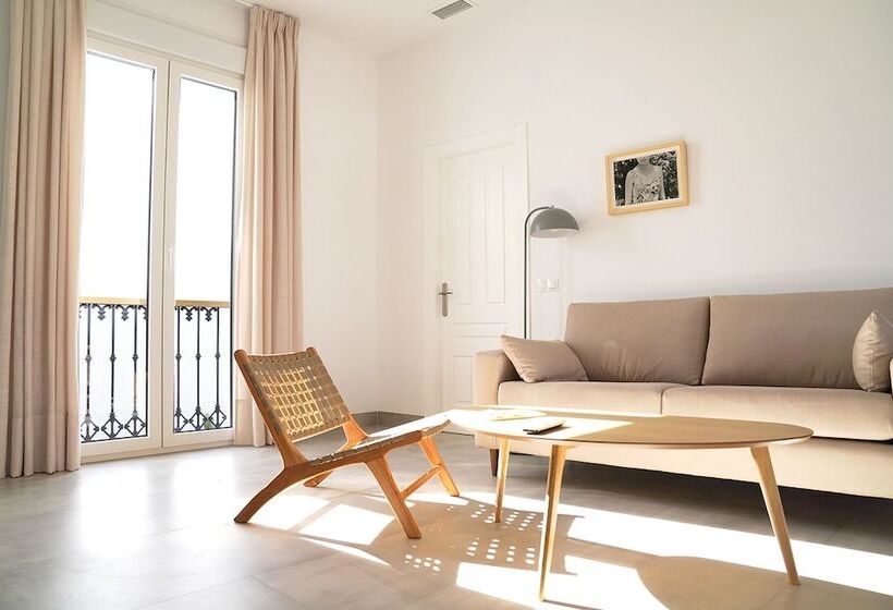 Casa De La Vega Suites