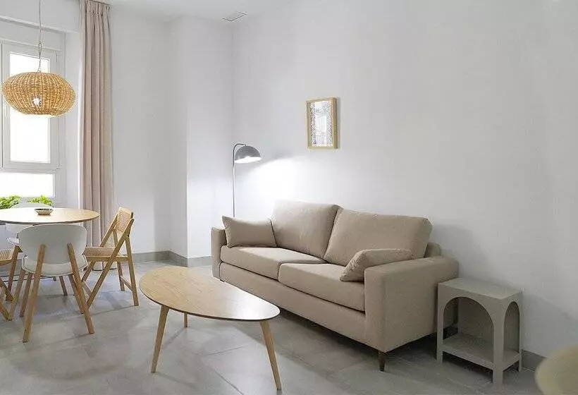 Casa De La Vega Suites