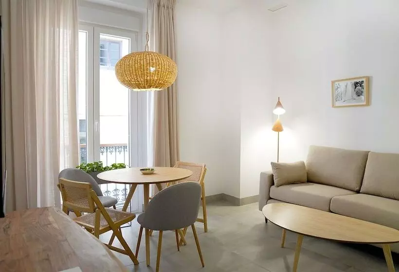 Casa De La Vega Suites