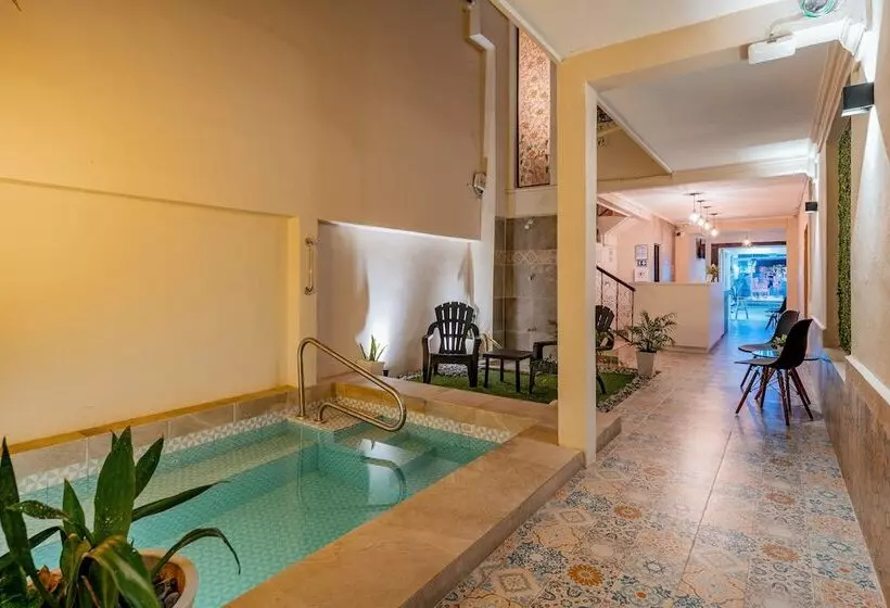 هتل Brisas 5a Av, Playa Del Carmen