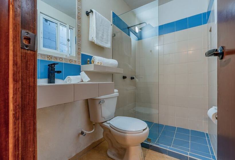 Отель Brisas 5a Av, Playa Del Carmen