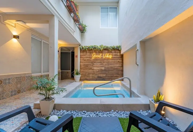 هتل Brisas 5a Av, Playa Del Carmen