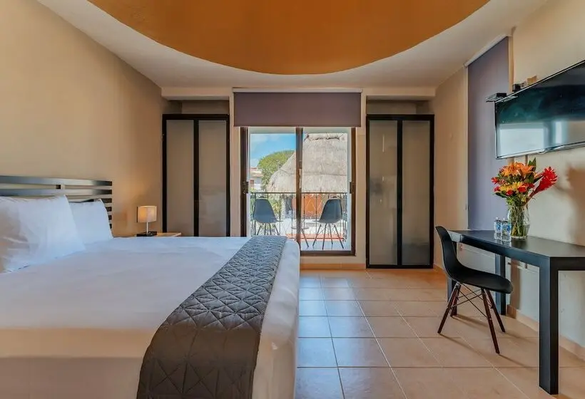 هتل Brisas 5a Av, Playa Del Carmen