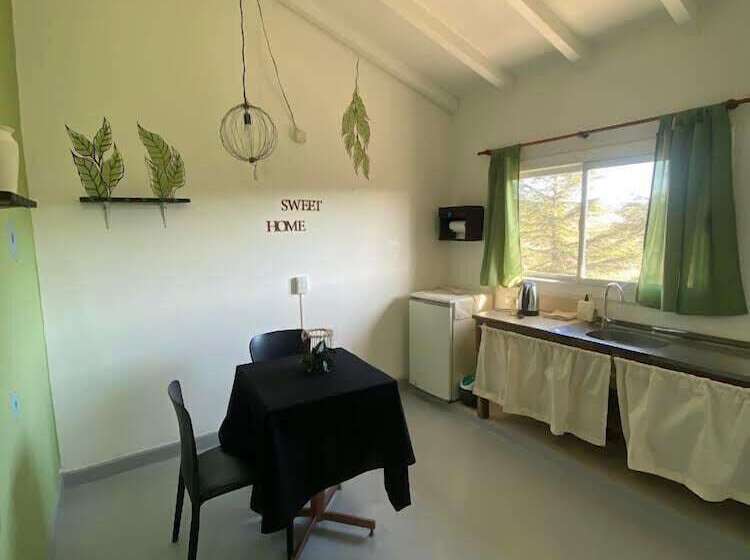 בית מלון כפרי Carod Espacio Serrano