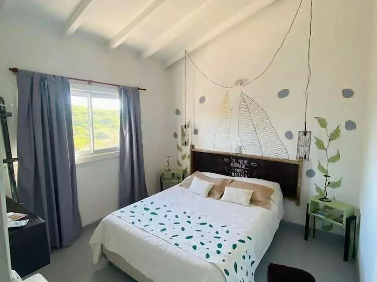 Hotelli Carod Espacio Serrano