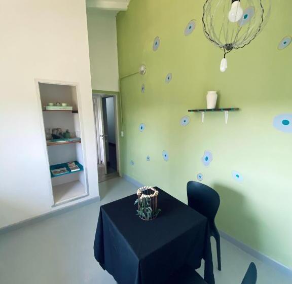 בית מלון כפרי Carod Espacio Serrano