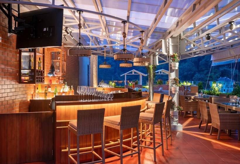 Hotel Grand Serendib