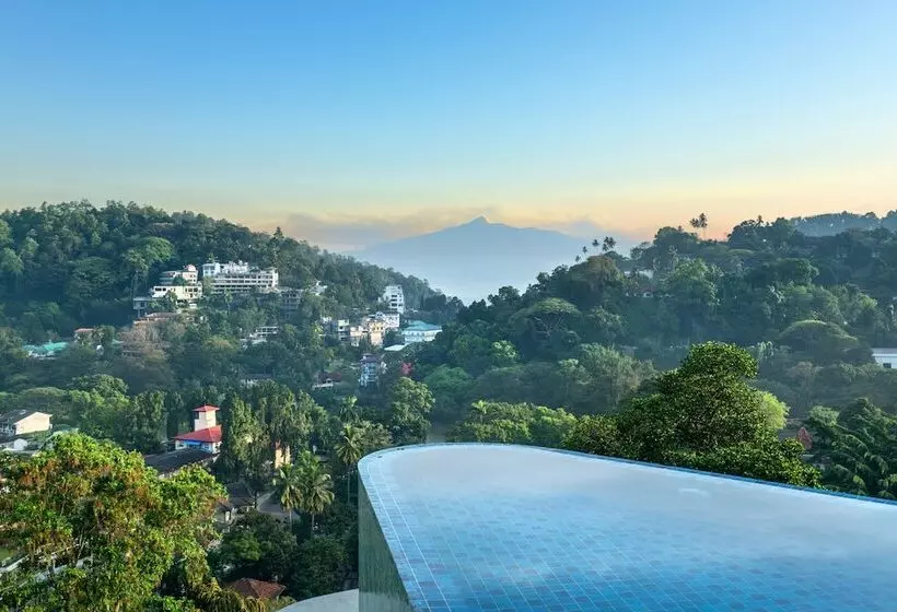 ホテル Grand Serendib