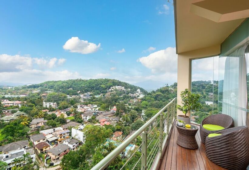 Hotel Grand Serendib