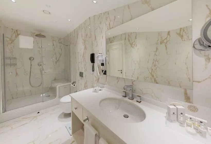 Hallmark Hotel & Spa Istanbul