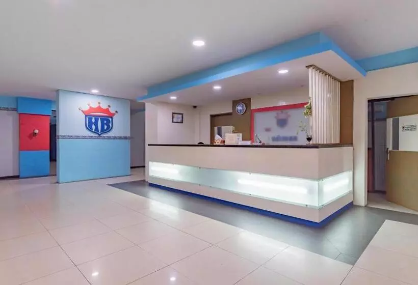 ホテル Reddoorz Near Plaza Balikpapan