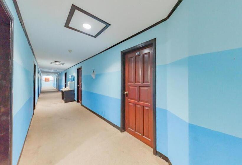 فندق Reddoorz Near Plaza Balikpapan