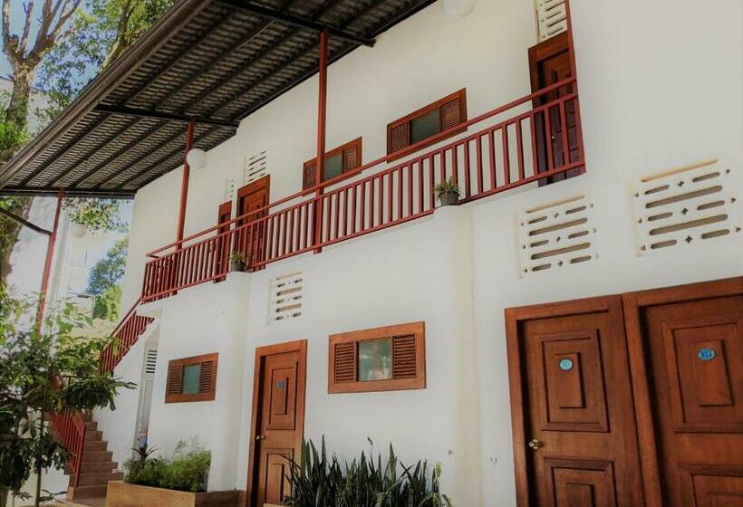 Hotel Sky View Villas