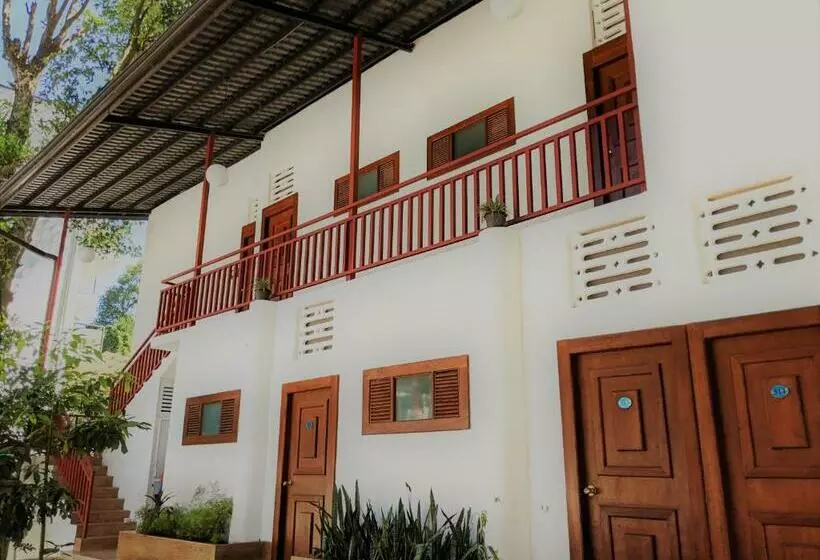 Hotelli Sky View Villas