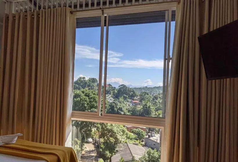 Hotelli Sky View Villas