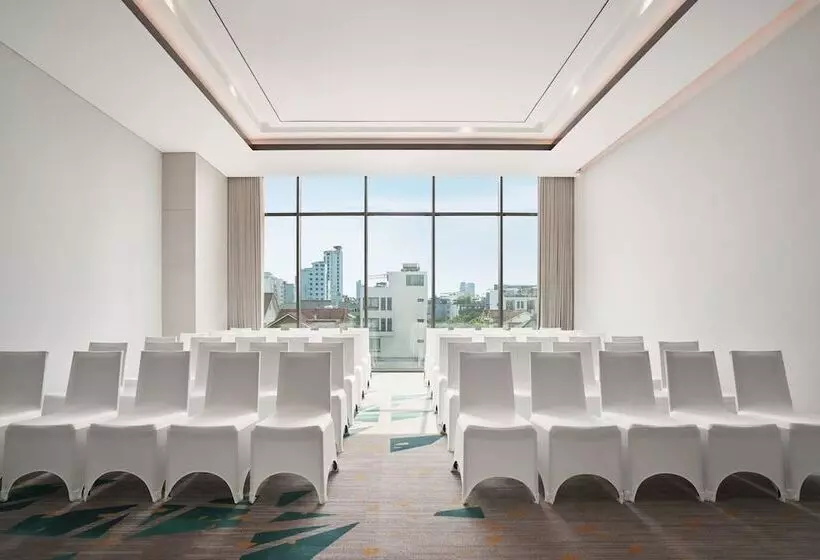 هتل Voco Ma Belle Danang, An Ihg