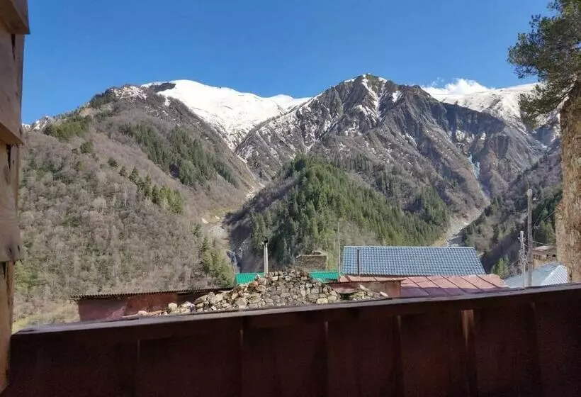 پانسیون Koba Qaldani S Guest House