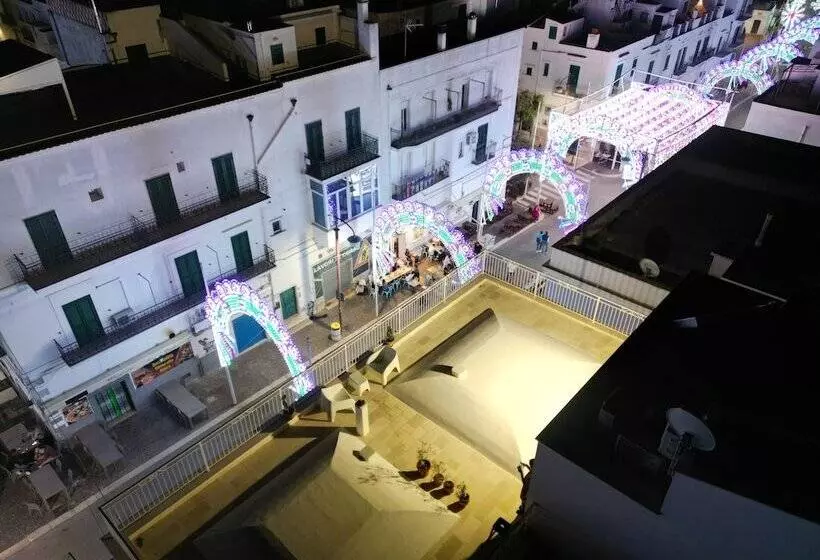 ベッドアンドブレックファースト Suites Dimora Garibaldi