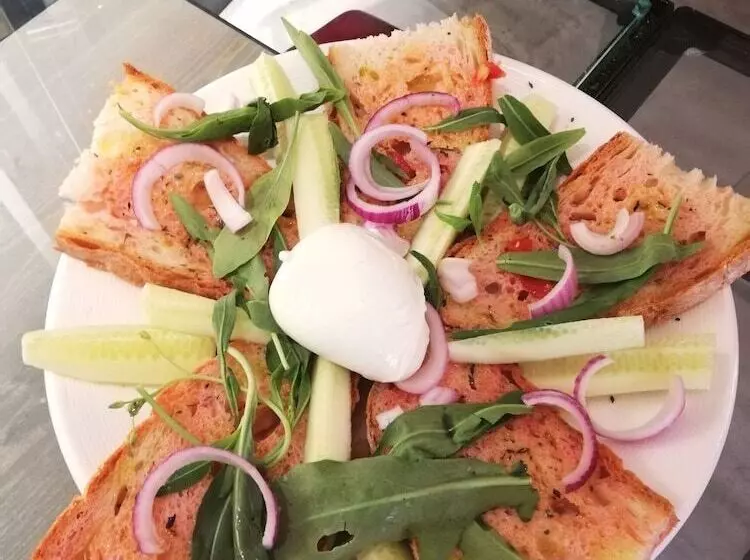 ベッドアンドブレックファースト Suites Dimora Garibaldi