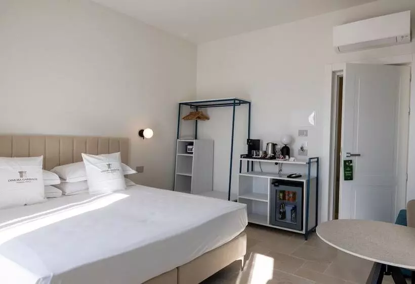 ベッドアンドブレックファースト Suites Dimora Garibaldi