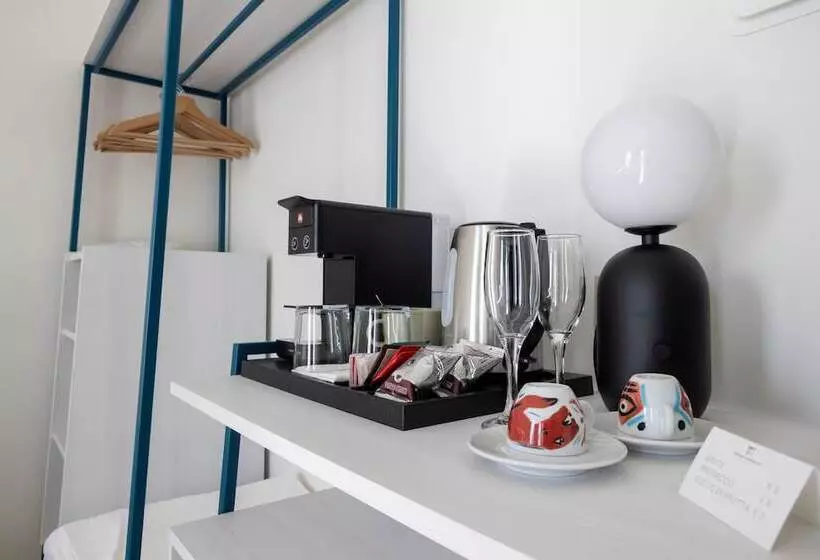 ベッドアンドブレックファースト Suites Dimora Garibaldi