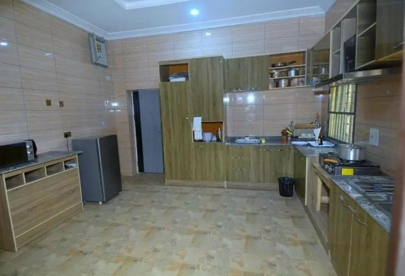 Delad Hotel And Suites