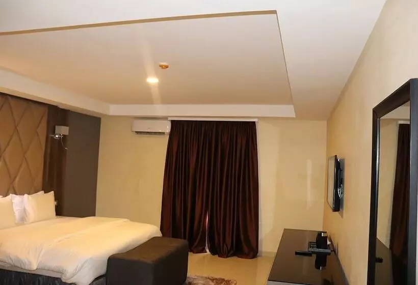 Delad Hotel And Suites