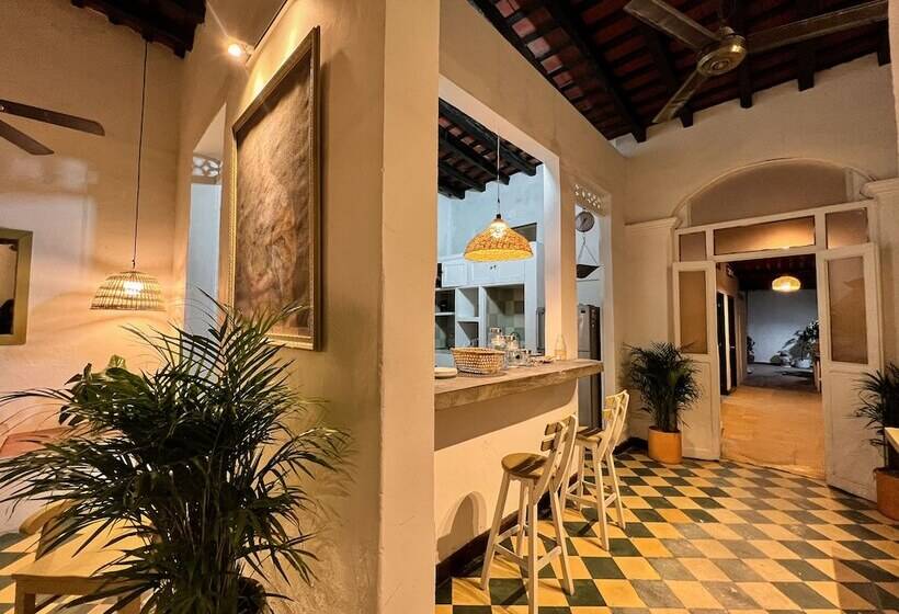 Hotel La Casa De Madamme Cocotte