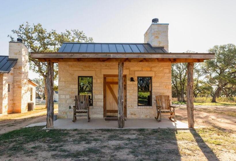 בית מלון כפרי Country Inn Cottages