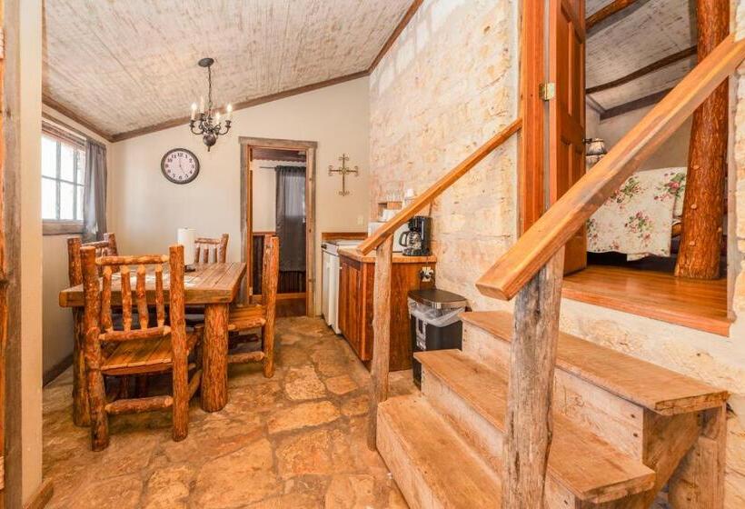 בית מלון כפרי Country Inn Cottages