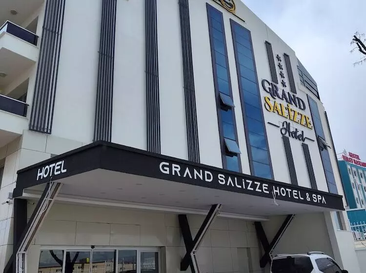 Hotelli Grand Salizze