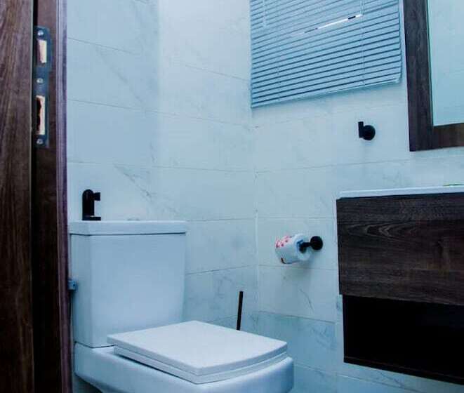 هتل Horizon Suites