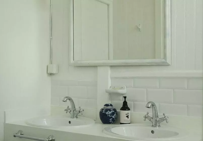 هتل Maison Victoire, Pointe à Pitre