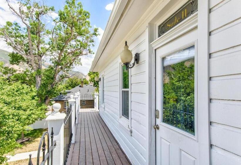 בית מלון כפרי Suite 11 Historic Art City Inn