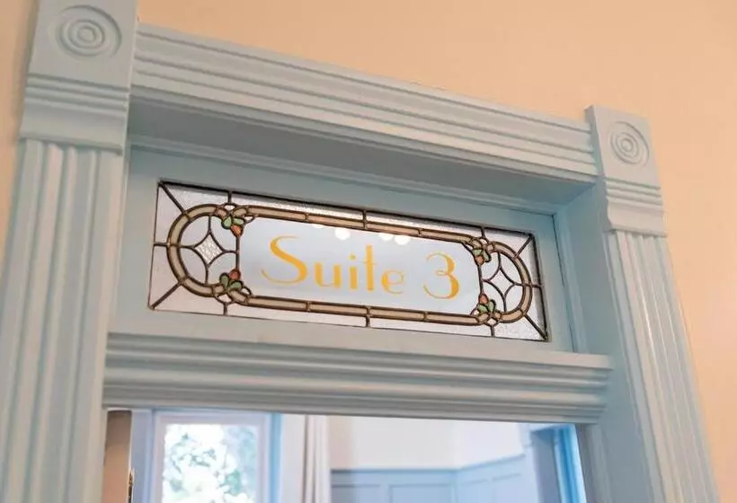 ホテル Suite 3 Historic Art City Inn