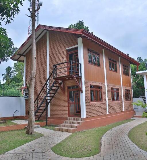 Otel Tepraas Sigiriya