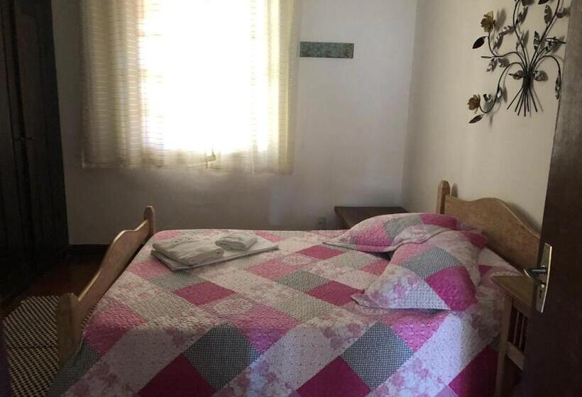 펜션 Casa Vovó Iris  Café Da Manhã  4 Quartos 2 Banheiros