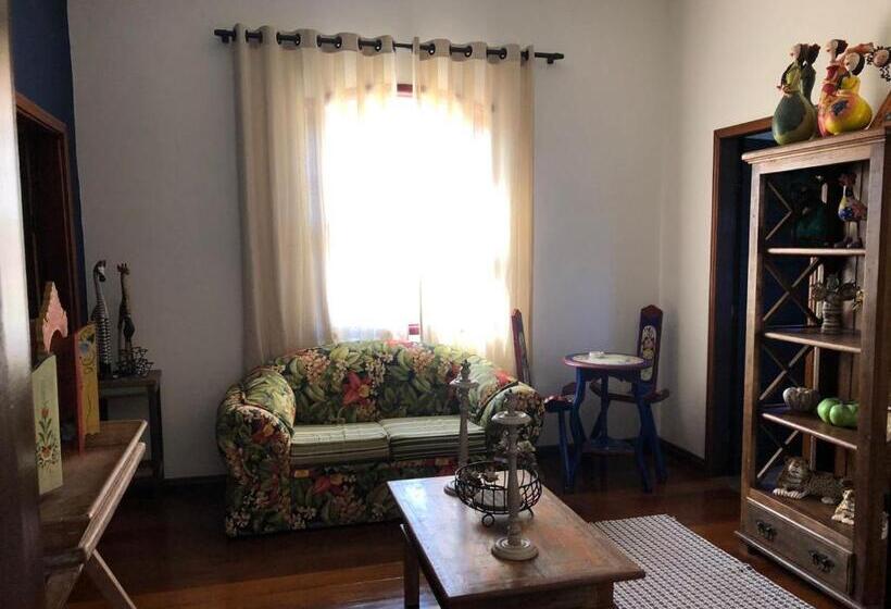 펜션 Casa Vovó Iris  Café Da Manhã  4 Quartos 2 Banheiros