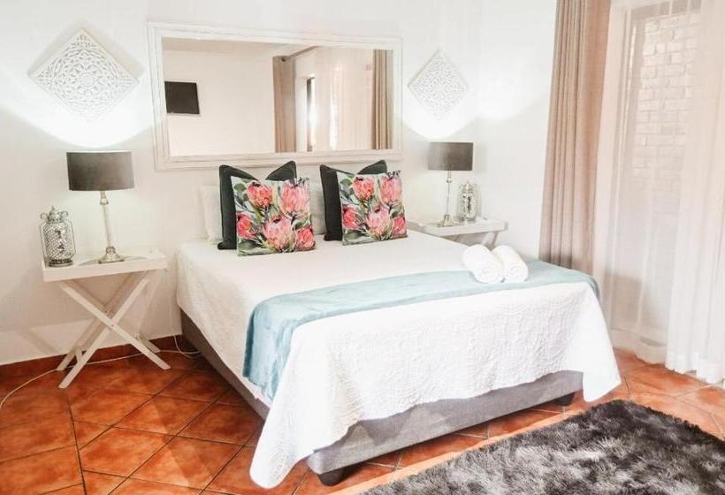 פנסיון Zhantique Guest House 1  Unit 5