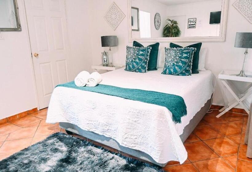 פנסיון Zhantique Guest House 1  Unit 5