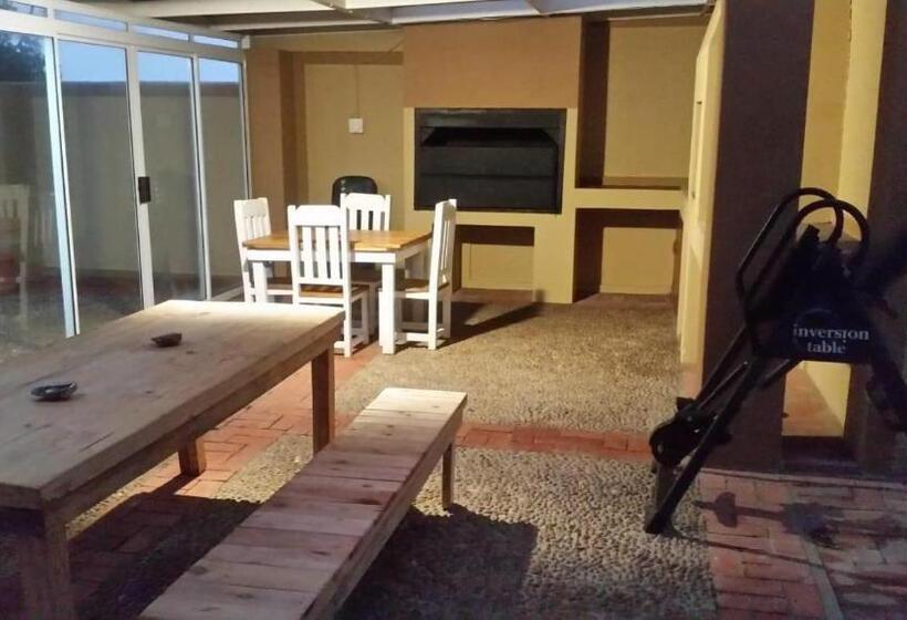 ペンション Twin Palms Accommodations