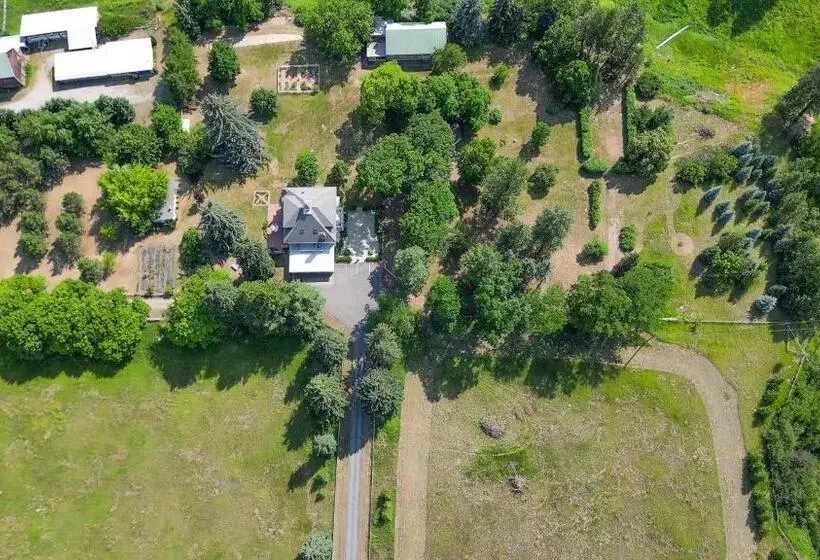 Gardenview Estate Bed And Breakfast