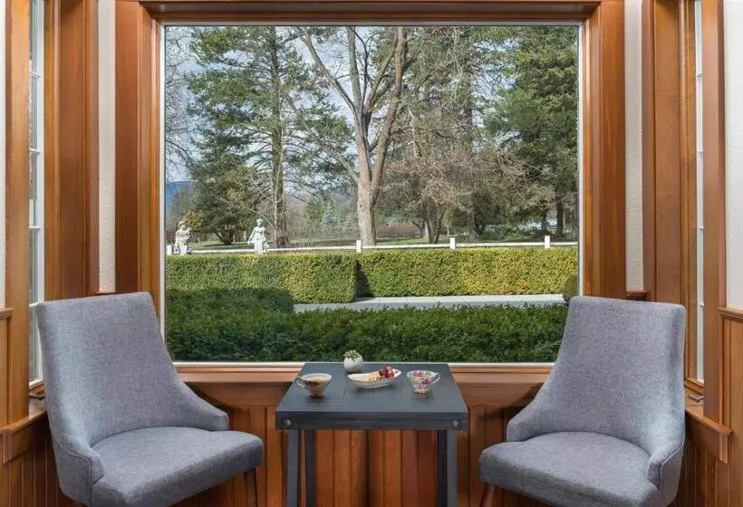 Gardenview Estate Bed And Breakfast