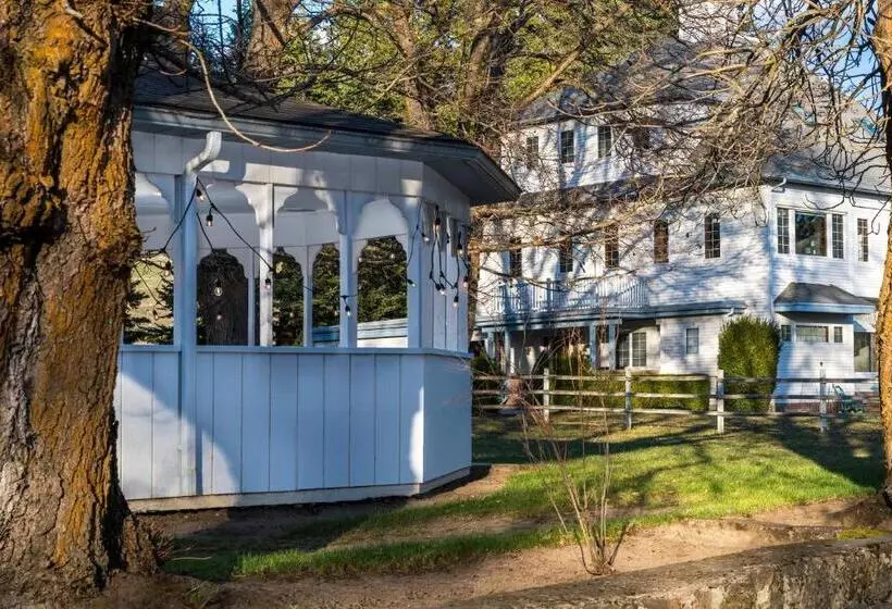 Gardenview Estate Bed And Breakfast