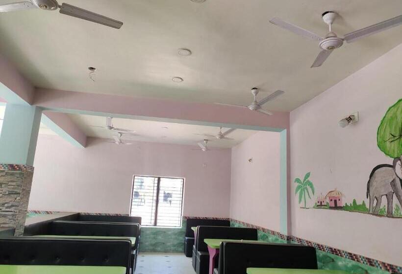 Green View Hotel & Resort