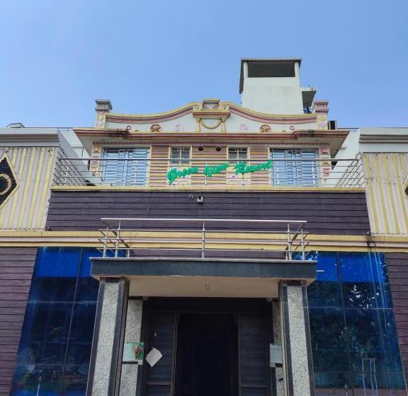 Green View Hotel & Resort