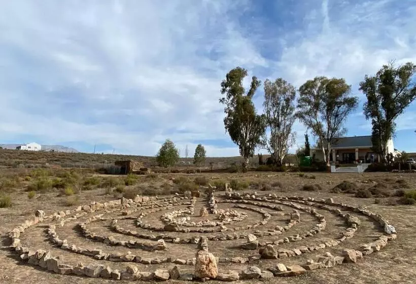 هتل Alchemy Retreat   Entire Karoo Guest Farm   Barrydale