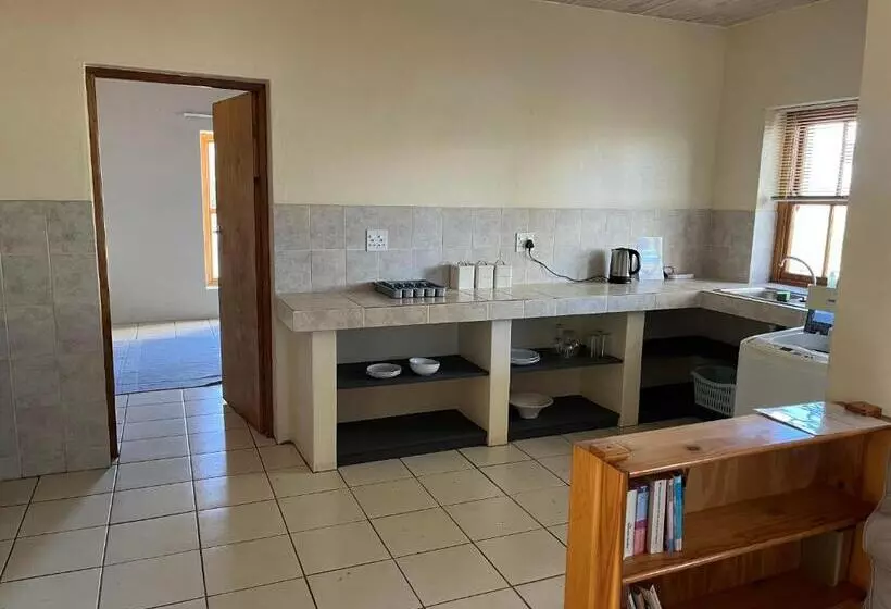 هتل Alchemy Retreat   Entire Karoo Guest Farm   Barrydale