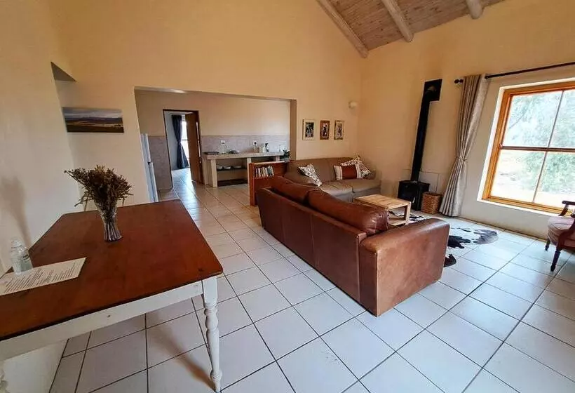 هتل Alchemy Retreat   Entire Karoo Guest Farm   Barrydale