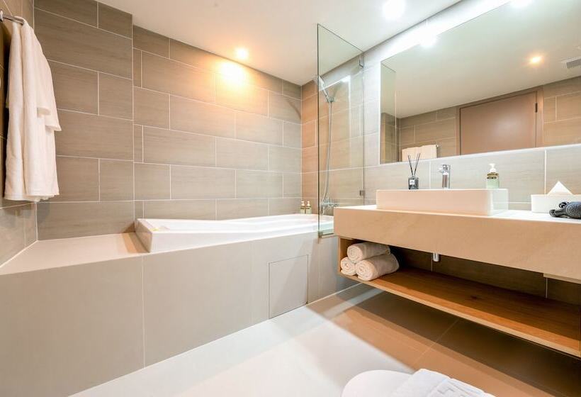 בית מלון כפרי Homa Si Racha